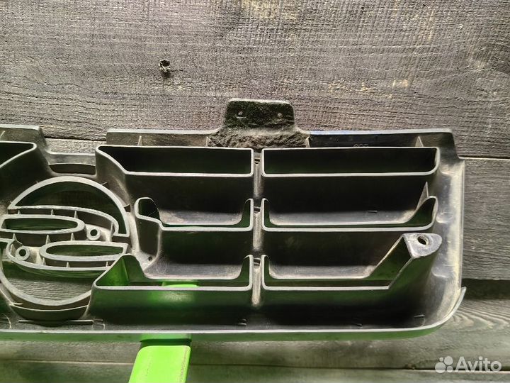 Решетка радиатора SsangYong Musso