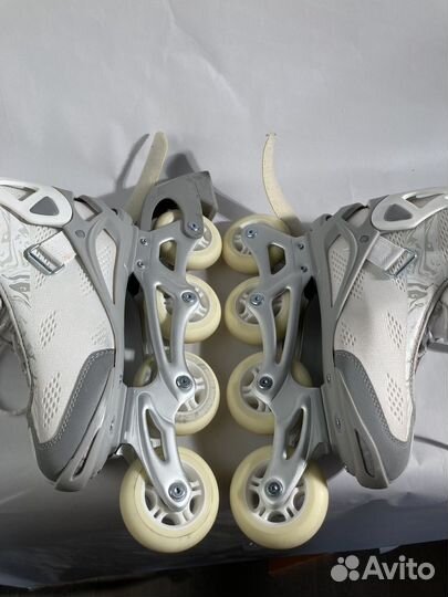 Роликовые коньки женские Reaction R300