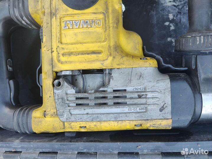 Молоток отбойный dewalt d25730