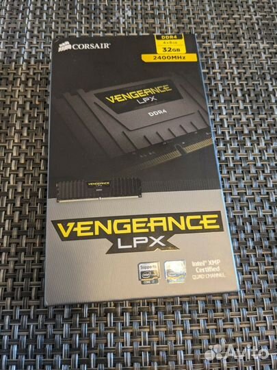 Новая Corsair Vengeance 32GB DDR4 4x8GB 2400 Mhz