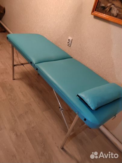 Массажная кушетка косметический стол