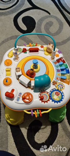 Развивающий столик жирафики