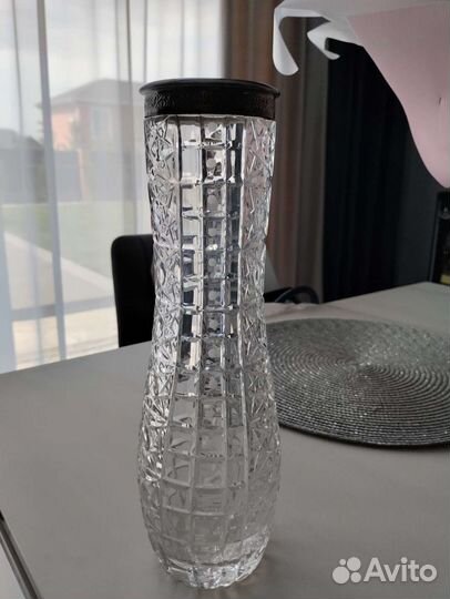 Хрустальная ваза