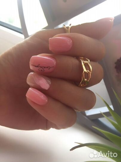 Маникюр гель-лак