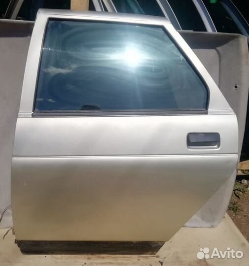 Дверь задняя левая ваз 2110,2112