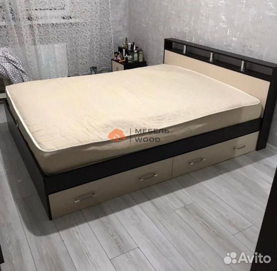 Кровать с ящиками