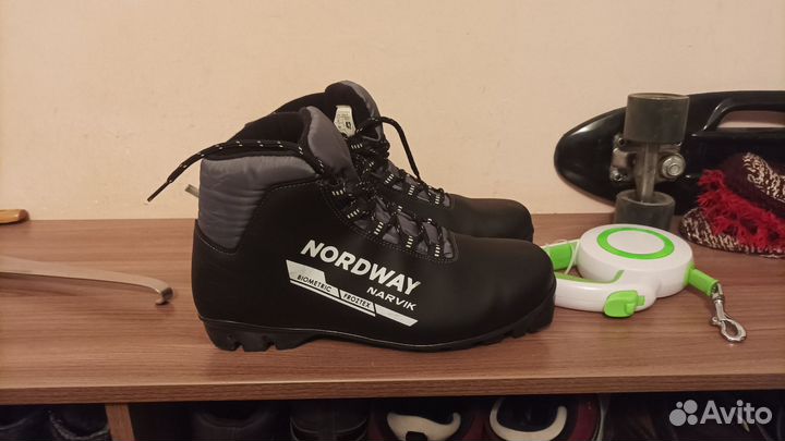 Ботинки лыжные