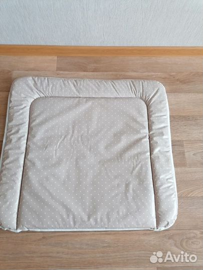 Матрасик на пеленальный столик