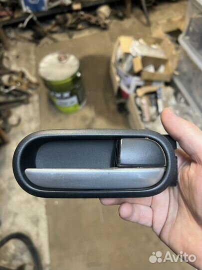 Ручка двери