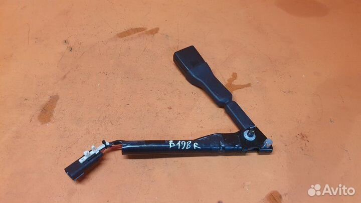 Замок ремня безопасности передний правый Ford