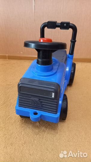 Машинка толокар
