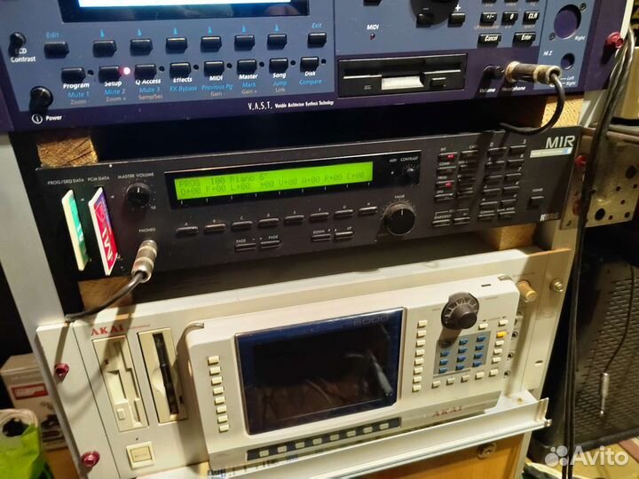 Студийное оборудование синтезаторы