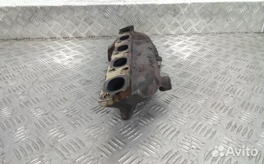 Выпускной коллектор бензиновый volvo S60 1 (NBE09C