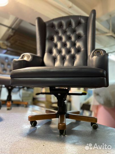 Кресло в кабинет