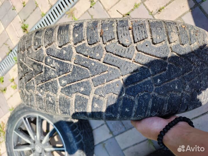 Продам комплект зимних колес