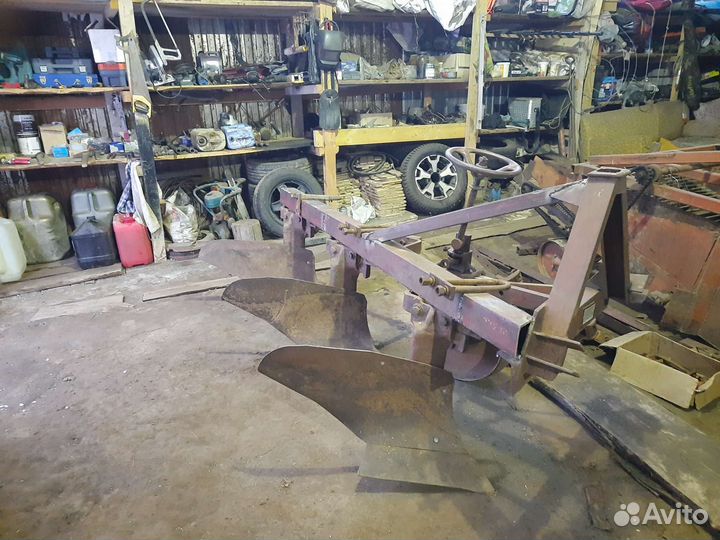 3 х корпусной плуг