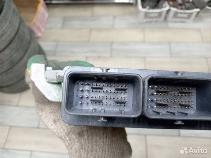 Блок управления двс Land Rover Discovery L319 AJD