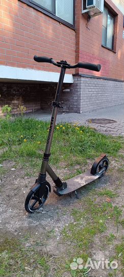 Самокат maxiscoo 