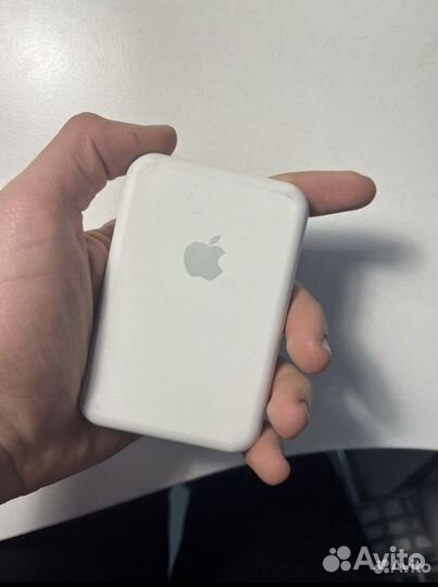 Magsafe battery pack