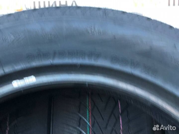 Rockblade Rock 535 215/55 R17 98R