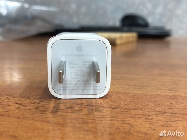 Новая оригинальная евророзетка зарядка iPhone