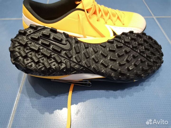 Футбольные бутсы, сороконожки Nike Vapor оригинал