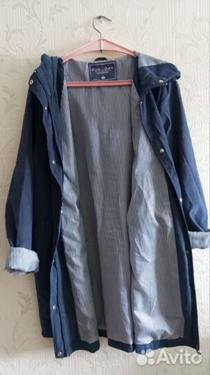 Ветровка женская