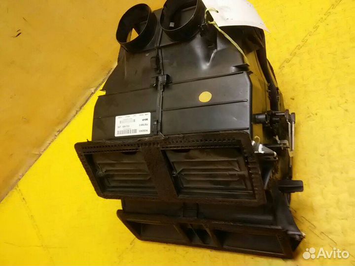 Корпус отопителя XC70 Cross Country