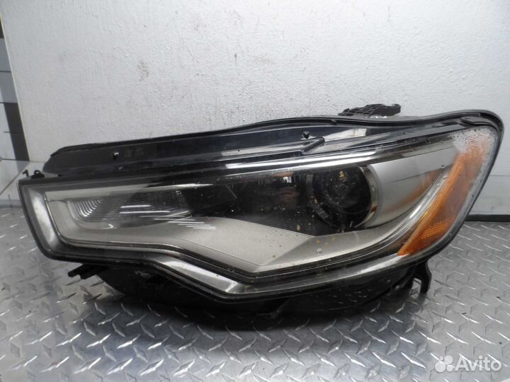 Б/У Фара левая USA Xenon. Дефект корпуса