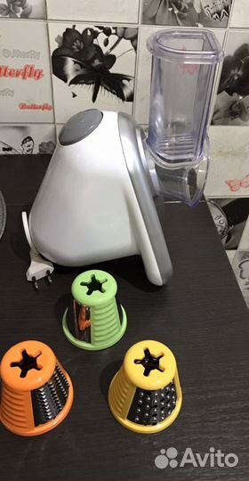 Мультирезка Moulinex FreshExpress DJ753E32