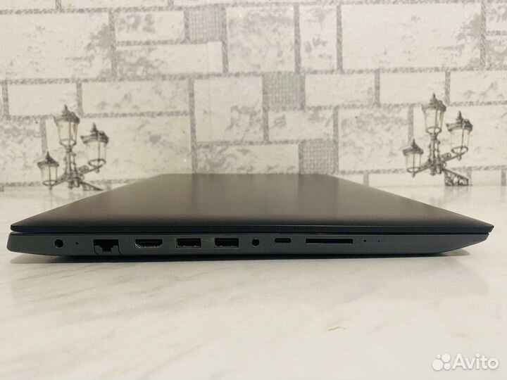 Игровой Lenovo: i7-7500U / 940MX / 12Gb / SSD+HDD