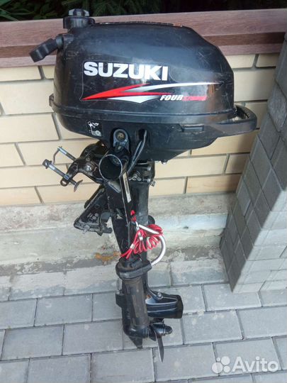 Четырёхтактный лодочный мотор Suzuki DF2,5