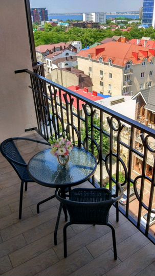 2-к. квартира, 67 м², 9/10 эт.