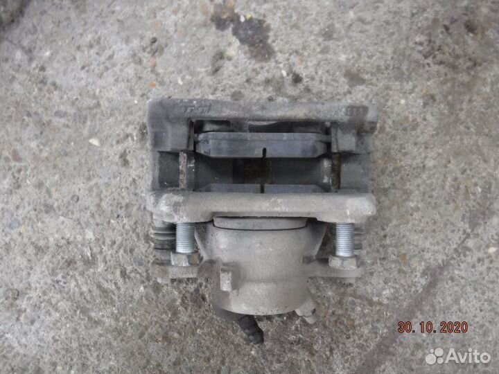 Суппорт передний левый Лада Веста 21129 2016