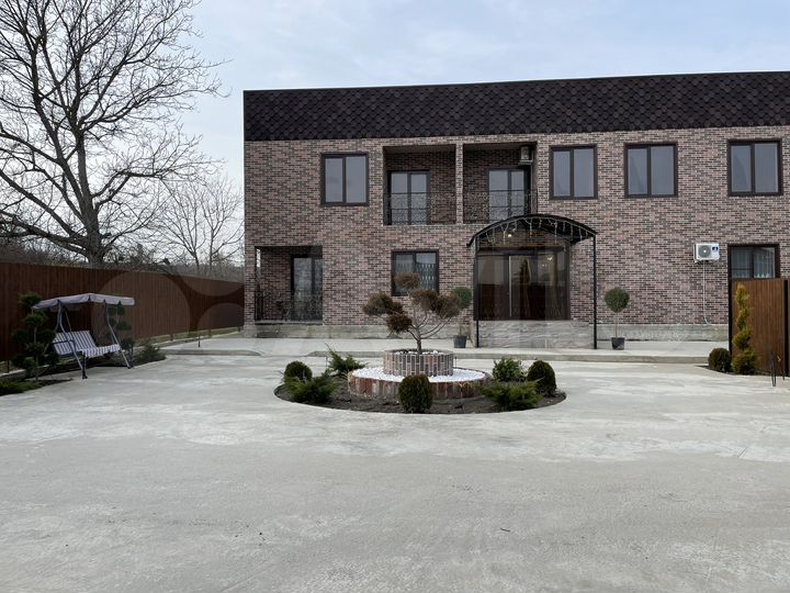 Комната 45 м², 1/2 эт.