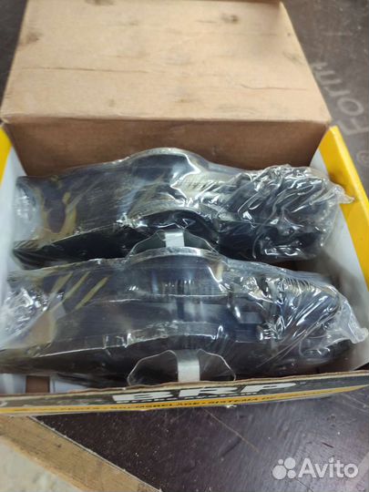 Тормозные колодки на volkswagen passat b5