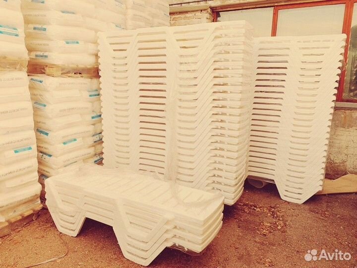 Лежаки шезлонги пляжные пластиковые арт 998451895