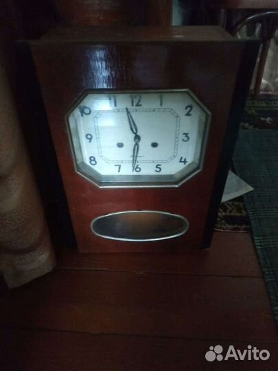 Часы Янтарь