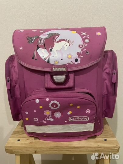 Рюкзак школьный для девочки 1 -4 класс