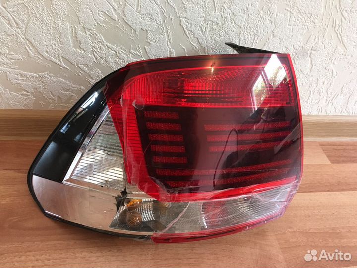 Задний фонарь Volkswagen Polo 2015г