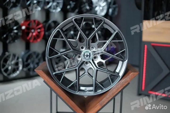 Литой диск HRE R18 5x114.3