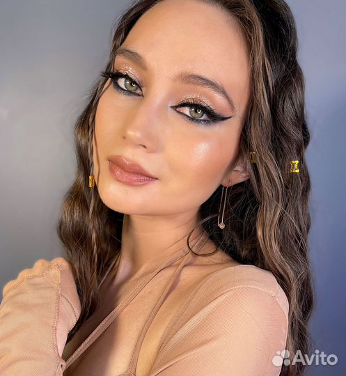 Макияж и прическа