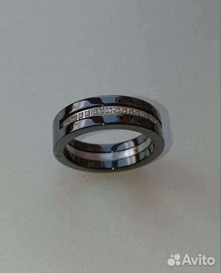 Кольцо керамика фианит Новое р17.5-18