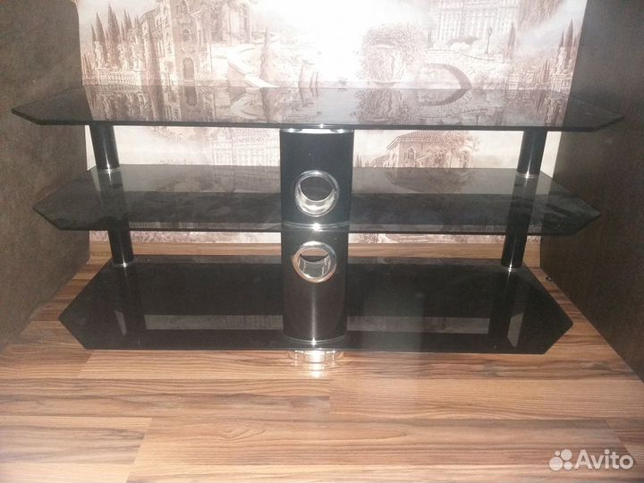 Стеклянная тумба