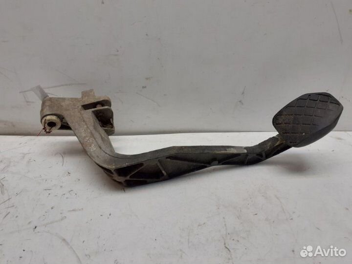 Педаль сцепления Audi A4 B5 (1994-2000)