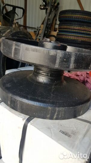 275574 опорный ролик Mustang