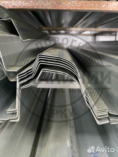 Ремонтный порог правый Toyota Corolla E120/E130