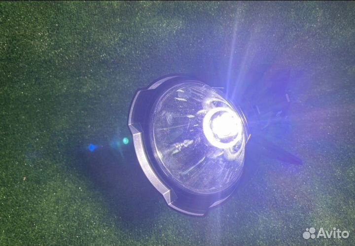 Мощный фонарь прожектор