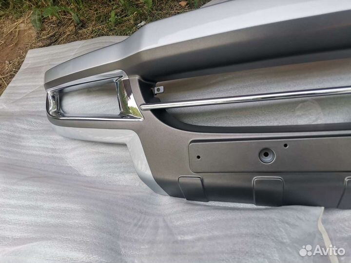 Накладка переднего бампера Ssangyong Kyron