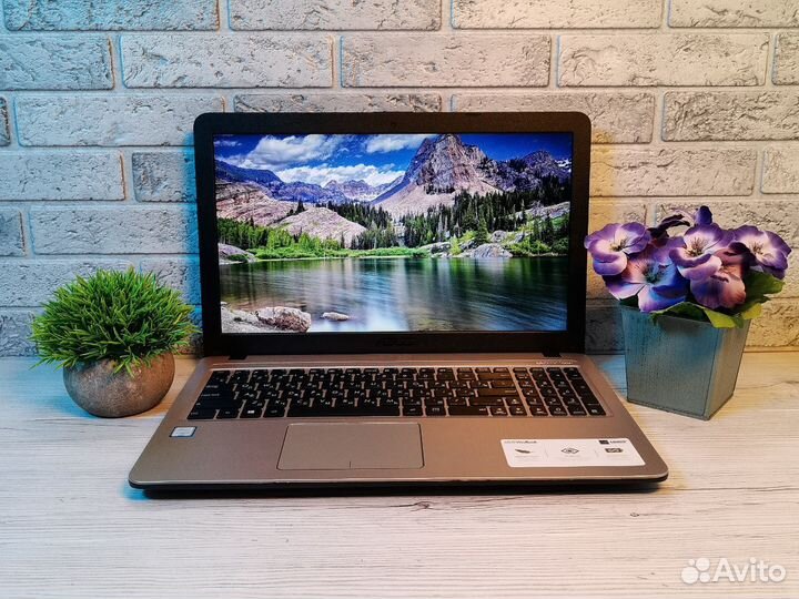 Ноутбук VivoBook 15 Laptop X540UAR 4/120gb 15.6'